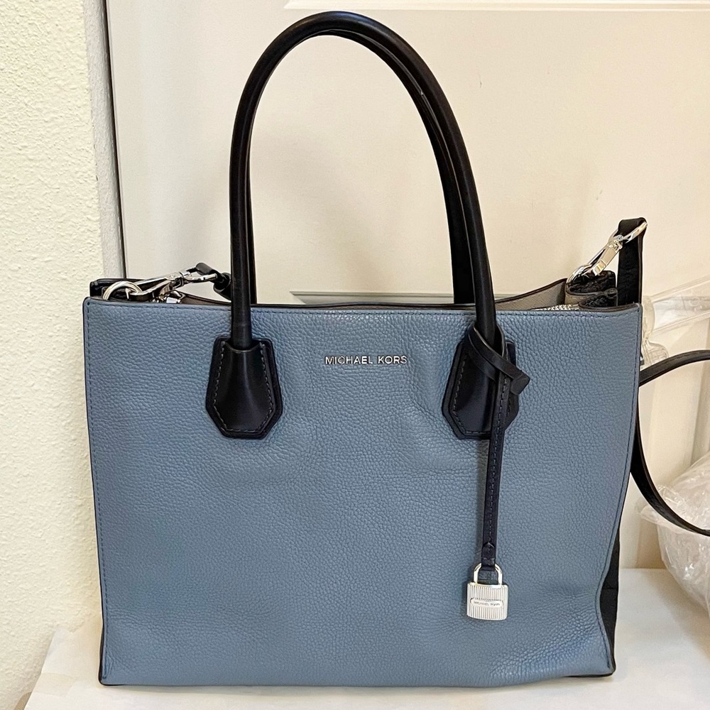 Authentic Michael Kors Mercer Color Block Padlock… - image 3